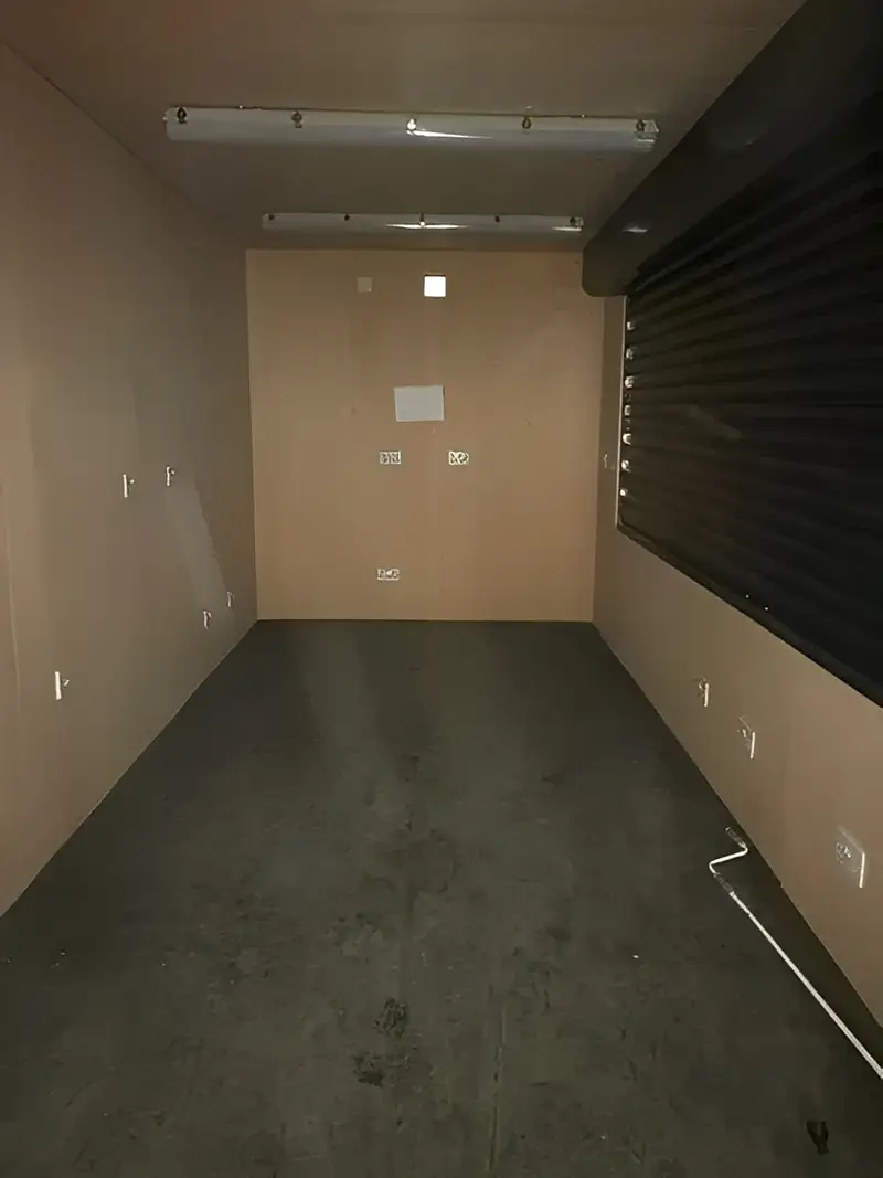 20ft x 8ft Cladded Food/Drink Outlet Shipping Container | Premium Quality - Image 5